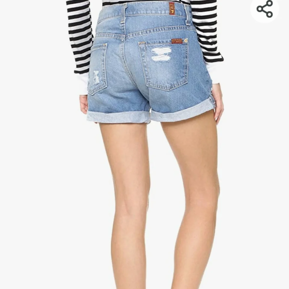 7 For All Mankind Relaxed Mid Roll Shorts - Picture 4 of 9